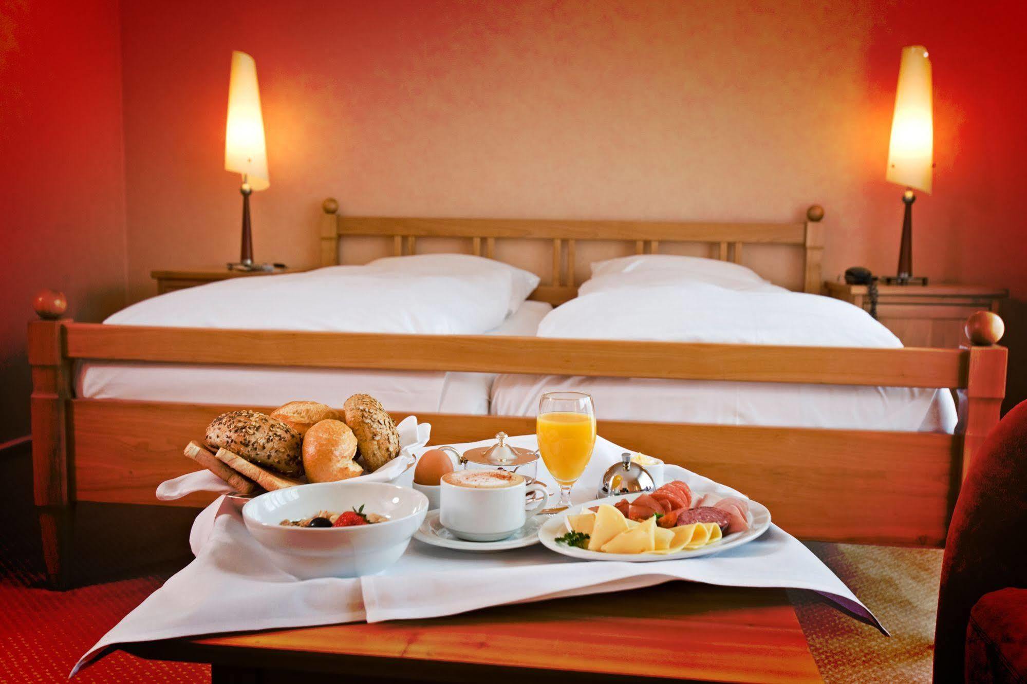 Rheda-Wiedenbrück Hotel Sonne מראה חיצוני תמונה